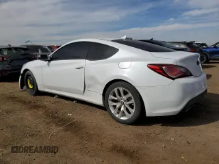 2016 Hyundai Genesis Coupe 3.8L Base z VIN KMHHT6KJ2GU134929, wystawiony jako Copart lot #48465825 z przebiegiem 125 191 mil mil oraz Nie do naprawy • Non repairable. Historia ofert i sprzedaży dostępna na DreamBid. Obrazek 2.