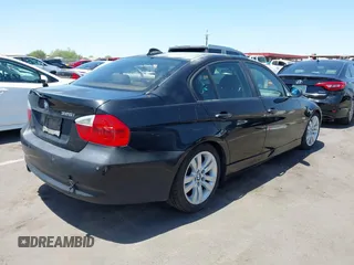 2006 BMW 3 Series 325i z VIN WBAVB13566KX48999, wystawiony jako IAAI lot #42724511 z przebiegiem 325 507 mil mil oraz . Historia ofert i sprzedaży dostępna na DreamBid. Obrazek 4.