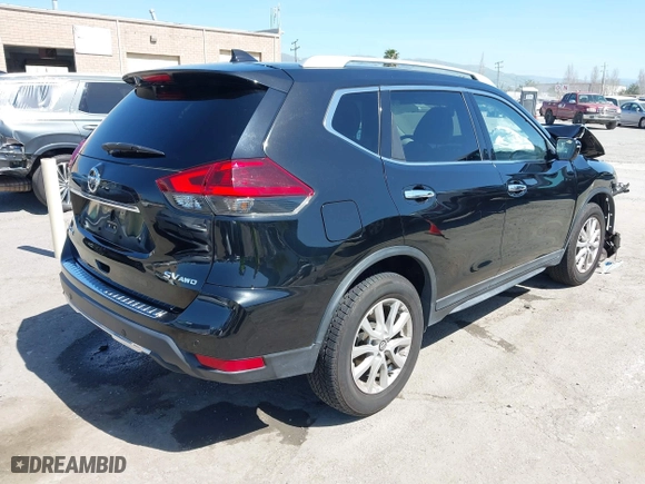 2020 Nissan Rogue SV with VIN KNMAT2MV1LP533323, listed as a IAAI auction lot 41992342 with 51,822 mi miles. Bid and sale history available at carsss.com. Image 4.