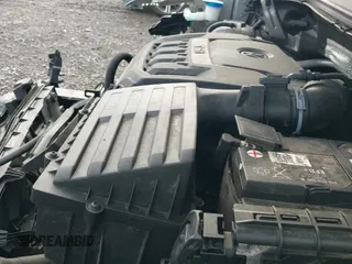 2022 Volkswagen Tiguan SE R-Line Black с VIN 3VV8B7AXXNM049827, выставлен на аукционе IAAI как лот 42928378 с пробегом 48 617 миль миль и . История ставок и продаж доступна на DreamBid. Изображение 20.