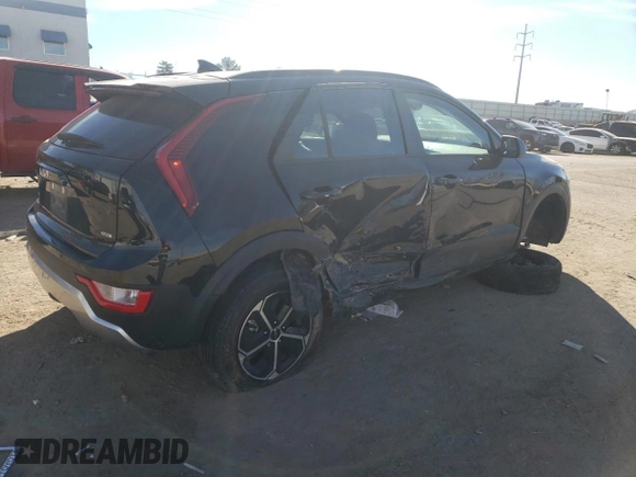2023 Kia Niro LX with VIN KNDCP3LE7P5089130, listed as a Copart auction lot 82448724 with 15,793 mi miles and Salvage Title. Bid and sale history available at carsss.com. Image 3.