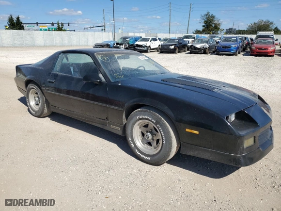 1986 Chevrolet Camaro Z28 Sport with VIN 1G1FP87H9GL103645, listed as a Copart auction lot 76118244 with 101,528 mi miles and Non Repairable. Bid and sale history available at carsss.com. Image 4.
