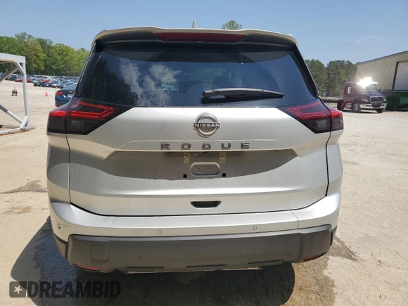 2025 Nissan Rogue SV with VIN 5N1BT3BA5SC813290, listed as a Copart auction lot 53841205 with 8,416 mi miles and Salvage Title. Bid and sale history available at DreamBid. Image 6.