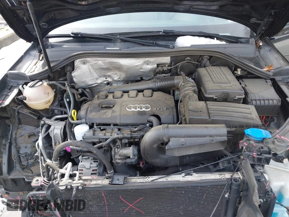 2015 Audi Q3 Premium Plus with VIN WA1EFCFS5FR008723, listed as a IAAI auction lot 41472323 with 112,709 mi miles and . Bid and sale history available at DreamBid. Image 9.