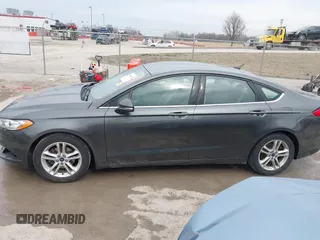 2018 Ford Fusion SE with VIN 3FA6P0H74JR125727, listed as a IAAI auction lot 41661939 with 100,446 mi miles. Bid and sale history available at carsss.com. Image 15.