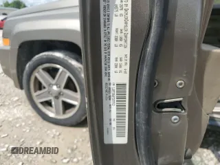 2007 Jeep Patriot Sport z VIN 1J8FF28W07D297912, wystawiony jako Copart lot #57045335 z przebiegiem 286 621 mil mil oraz Szkoda całkowita • Salvage title. Historia ofert i sprzedaży dostępna na DreamBid. Obrazek 12.