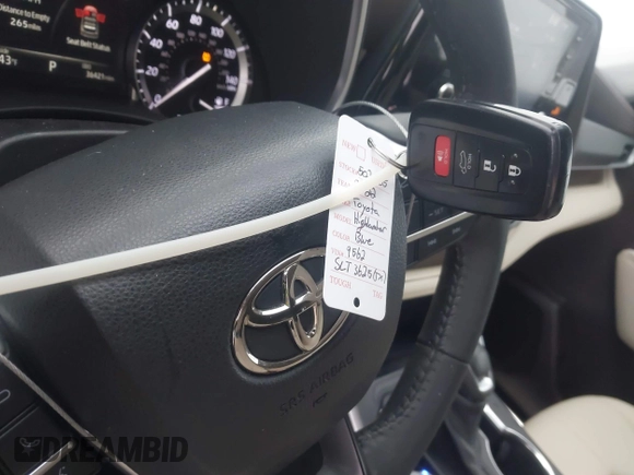 2022 Toyota Highlander XLE z VIN 5TDGZRAH5NS559562, wystawiony jako IAAI lot #41540293 z przebiegiem 36 421 mil mil oraz . Historia ofert i sprzedaży dostępna na DreamBid. Obrazek 11.