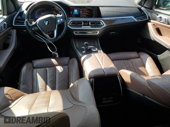 2021 BMW X5 xDrive40i z VIN 5UXCR6C0XM9E49285, wystawiony jako Copart lot #60897325 z przebiegiem 57 314 mil mil oraz Szkoda całkowita • Salvage title. Historia ofert i sprzedaży dostępna na DreamBid. Obrazek 8.