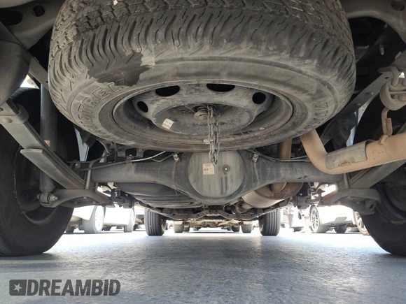 2013 Toyota Tacoma with VIN 5TFTX4CN0DX023945, listed as a IAAI auction lot 42848918 with 322,066 mi miles and . Bid and sale history available at DreamBid. Image 40.