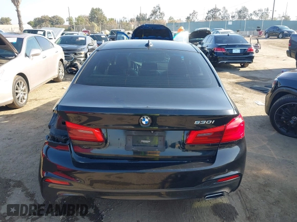 2017 BMW 5 Series 530i с VIN WBAJA5C30HG895896, выставлен на аукционе IAAI как лот 42387099 с пробегом Не указан миль и . История ставок и продаж доступна на DreamBid. Изображение 17.