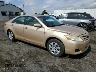 2010 Toyota Camry z VIN 4T1BF3EK7AU541572, wystawiony jako Copart lot #60035335 z przebiegiem 171 041 mil mil oraz Szkoda całkowita • Salvage title. Historia ofert i sprzedaży dostępna na DreamBid. Obrazek 4.
