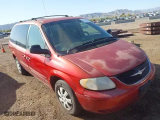2003 Chrysler Town & Country with VIN 2C4GP24373R242644, listed as a IAAI auction lot 41950283 with 177,675 mi miles. Bid and sale history available at carsss.com. Image 1.