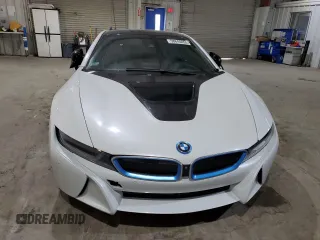 2015 BMW i8 z VIN WBY2Z2C50FV674452, wystawiony jako Copart lot #58845855 z przebiegiem 119 mil mil oraz Czysty tytuł • Clean title. Historia ofert i sprzedaży dostępna na DreamBid. Obrazek 5.