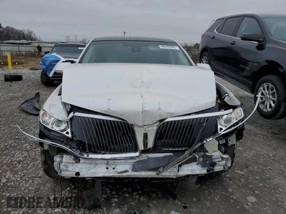 2014 Lincoln MKT EcoBoost with VIN 2LMHJ5ATXEBL50487, listed as a Copart auction lot 46649885 with 187,261 mi miles and Salvage Title. Bid and sale history available at DreamBid. Image 5.
