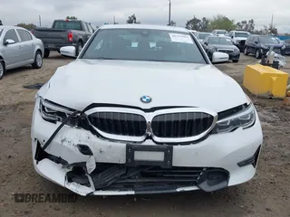 2022 BMW 3 Series 330i with VIN 3MW5R1J0XN8C67673, listed as a IAAI auction lot 41777963 with 21,812 mi miles and . Bid and sale history available at DreamBid. Image 12.