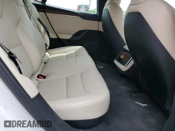 2022 Tesla Model S z VIN 5YJSA1E57NF487187, wystawiony jako Copart lot #58295845 z przebiegiem 50 879 mil mil oraz Szkoda całkowita • Salvage title. Historia ofert i sprzedaży dostępna na DreamBid. Obrazek 10.