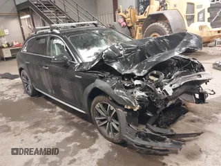 2018 Audi A4 allroad Premium Plus with VIN WA18NAF41JA231869, listed as a IAAI auction lot 41093515 with 1 mi miles. Bid and sale history available at carsss.com. Image 1.