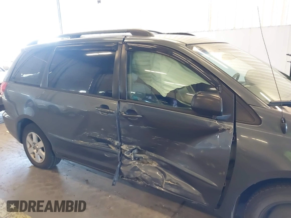 2006 Toyota Sienna CE with VIN 5TDZA23C46S433820, listed as a IAAI auction lot 41248882 with 256,856 mi miles. Bid and sale history available at carsss.com. Image 6.