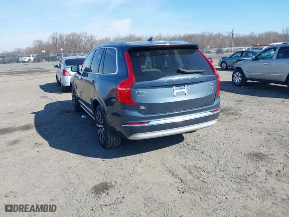 2022 Volvo XC90 Inscription with VIN YV4A22PL6N1862616, listed as a IAAI auction lot 41620707 with 25,888 mi miles. Bid and sale history available at carsss.com. Image 3.