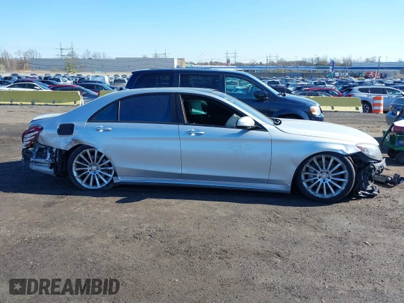 2014 Mercedes-Benz S-Class S 550 with VIN WDDUG8CB9EA032946, listed as a IAAI auction lot 41925030 with 15,304 mi miles. Bid and sale history available at carsss.com. Image 13.
