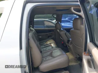 2003 Chevrolet Avalanche with VIN 3GNEC13T93G320904, listed as a IAAI auction lot 42402192 with 140,728 mi miles and . Bid and sale history available at DreamBid. Image 8.