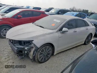 2016 Lincoln MKZ z VIN 3LN6L2GK6GR631698, wystawiony jako Copart lot #56938125 z przebiegiem 75 914 mil mil oraz Czysty tytuł • Clean title. Historia ofert i sprzedaży dostępna na DreamBid. Obrazek 1.