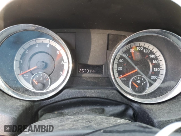 2011 Dodge Grand Caravan SXT with VIN 2D4RN4DG0BR692747, listed as a Copart auction lot 53131995 with 267,314 mi miles and Salvage Title. Bid and sale history available at DreamBid. Image 9.