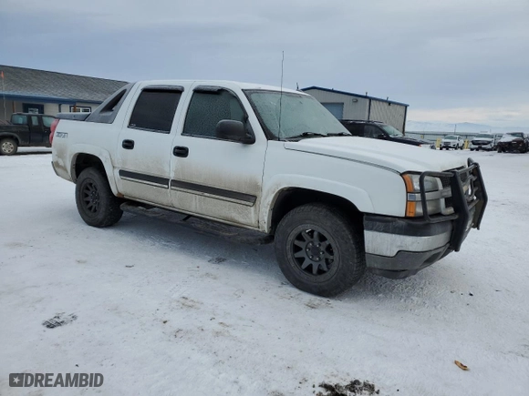 2005 Chevrolet Avalanche Z71 with VIN 3GNEK12Z95G198010, listed as a Copart auction lot 43051005 with 252,004 mi miles and Clean Title. Bid and sale history available at carsss.com. Image 4.