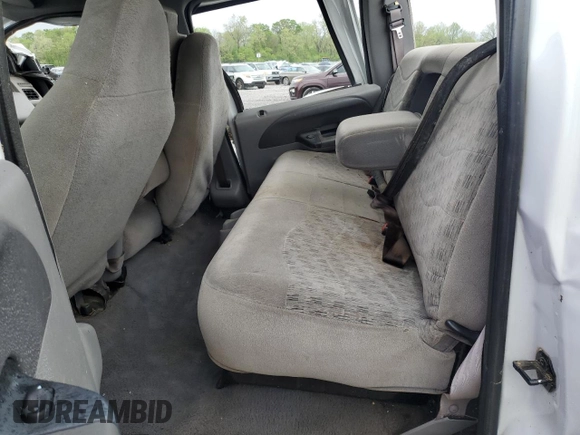 2000 Ford F-250 XL with VIN 1FTNW21F0YED33588, listed as a Copart auction lot 52149285 with 193,846 mi miles and Non repairable. Bid and sale history available at DreamBid. Image 10.