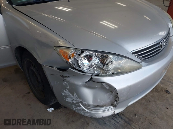 2006 Toyota Camry STD with VIN 4T1BE32K96U143374, listed as a IAAI auction lot 42011346 with 248,517 mi miles. Bid and sale history available at carsss.com. Image 6.