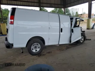 2020 Chevrolet Express Cargo Van with VIN 1GCWGAFP7L1159970, listed as a Copart auction lot 67754514 with 0 mi miles and Salvage Title. Bid and sale history available at carsss.com. Image 3.
