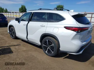 2022 Toyota Highlander XSE с VIN 5TDLZRAH1NS139084, выставлен на аукционе IAAI как лот 42497137 с пробегом 57 074 миль миль и . История ставок и продаж доступна на DreamBid. Изображение 3.