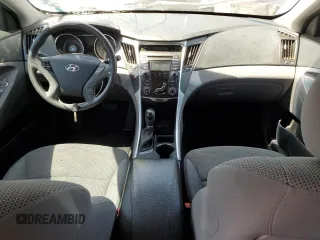 2013 Hyundai Sonata GLS z VIN 5NPEB4AC6DH777730, wystawiony jako Copart lot #56225095 z przebiegiem 108 753 mil mil oraz Szkoda całkowita • Salvage title. Historia ofert i sprzedaży dostępna na DreamBid. Obrazek 8.