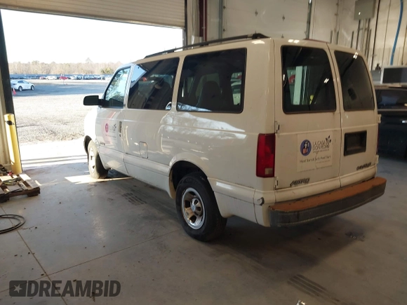 2002 Chevrolet Astro with VIN 1GNDM19X32B146063, listed as a IAAI auction lot 41595819 with 77,364 mi miles. Bid and sale history available at carsss.com. Image 3.