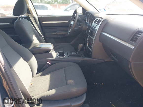 2008 Dodge Charger with VIN 2B3KA43G38H316720, listed as a IAAI auction lot 42021069 with 172,103 mi miles and . Bid and sale history available at DreamBid. Image 5.