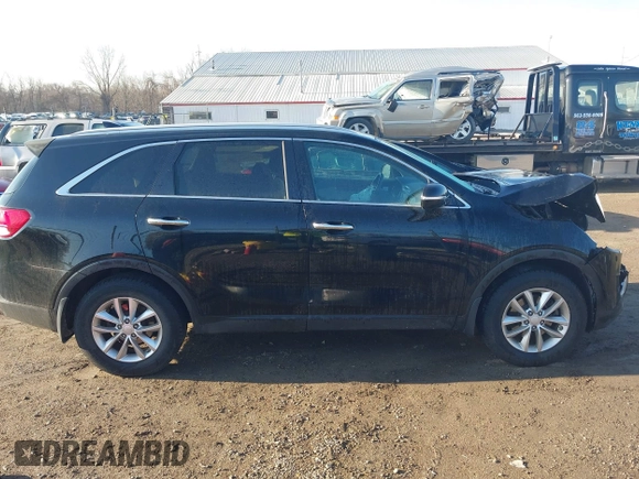 2016 Kia Sorento LX with VIN 5XYPG4A32GG031328, listed as a IAAI auction lot 41890459 with 158,475 mi miles. Bid and sale history available at carsss.com. Image 13.