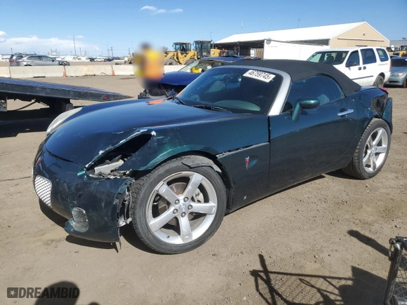 2008 Pontiac Solstice with VIN 1G2MC35B08Y132598, listed as a Copart auction lot 46759745 with 113,411 mi miles and Salvage Title. Bid and sale history available at carsss.com. Image 1.