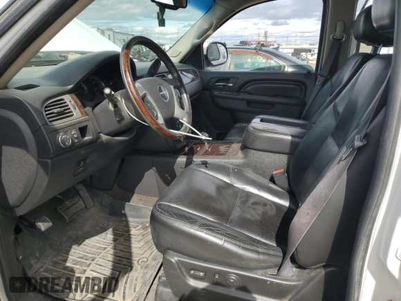 2011 GMC Yukon Denali with VIN 1GKS2EEF9BR257982, listed as a Copart auction lot 49911625 with 200,446 mi miles and Salvage Title. Bid and sale history available at carsss.com. Image 7.
