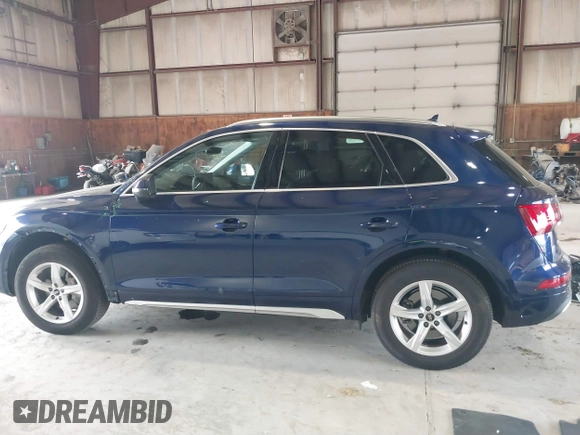 2024 Audi Q5 Premium with VIN WA1ABAFY2R2005133, listed as a IAAI auction lot 39315354 with 4,224 mi miles. Bid and sale history available at carsss.com. Image 15.