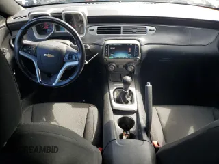 2014 Chevrolet Camaro LT z VIN 2G1FF3D32E9184068, wystawiony jako Copart lot #49010485 z przebiegiem 76 642 mil mil oraz Szkoda całkowita • Salvage title. Historia ofert i sprzedaży dostępna na DreamBid. Obrazek 8.