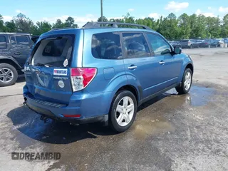 2010 Subaru Forester X Premium с VIN JF2SH6CC4AH797075, выставлен на аукционе IAAI как лот 42322590 с пробегом 214 976 миль миль и . История ставок и продаж доступна на DreamBid. Изображение 4.