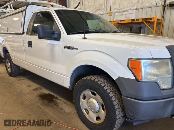 2009 Ford F-150 XL z VIN 1FTPF14V59KA70992, wystawiony jako IAAI lot #42737715 z przebiegiem 257 210 mil mil oraz . Historia ofert i sprzedaży dostępna na DreamBid. Obrazek 27.