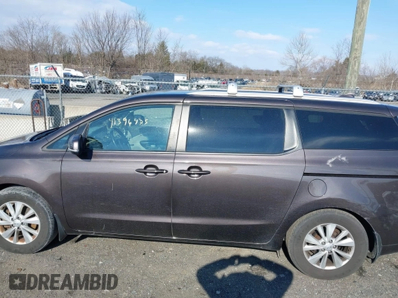 2017 Kia Sedona LX with VIN KNDMB5C19H6336297, listed as a IAAI auction lot 41396475 with Not Provided miles and . Bid and sale history available at DreamBid. Image 15.