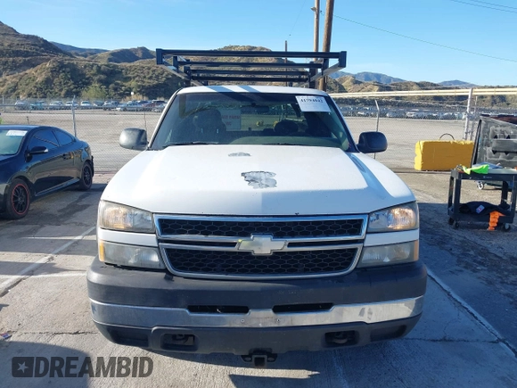 2007 Chevrolet Silverado 1500 with VIN 1GBHC29D37E134322, listed as a IAAI auction lot 41794042 with 206,020 mi miles and . Bid and sale history available at DreamBid. Image 12.