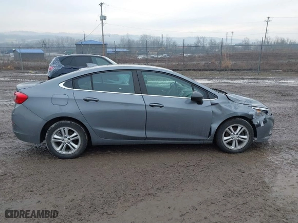 2018 Chevrolet Cruze LT with VIN 1G1BE5SM5J7162179, listed as a IAAI auction lot 41678185 with NaN miles. Bid and sale history available at carsss.com. Image 13.