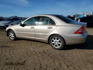 2001 Mercedes-Benz C 230/260/280/320 z VIN WDBRF61J91F024553, wystawiony jako Copart lot #80091594 z przebiegiem Nie podano mil oraz Szkoda całkowita • Salvage title. Historia ofert i sprzedaży dostępna na DreamBid. Obrazek 2.