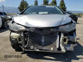2015 Honda Fit EX-L z VIN 3HGGK5H86FM712830, wystawiony jako Copart lot #56429325 z przebiegiem 150 397 mil mil oraz Szkoda całkowita • Salvage title. Historia ofert i sprzedaży dostępna na DreamBid. Obrazek 5.