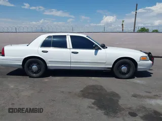 2008 Ford Police Interceptor с VIN 2FAFP71V58X173251, выставлен на аукционе IAAI как лот 42785750 с пробегом Не указан миль и . История ставок и продаж доступна на DreamBid. Изображение 12.