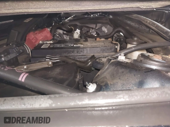 2018 Toyota Camry LE z VIN 4T1B11HK8JU517019, wystawiony jako IAAI lot #42220646 z przebiegiem 98 924 mil mil oraz . Historia ofert i sprzedaży dostępna na DreamBid. Obrazek 10.