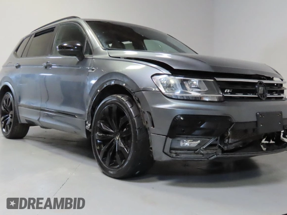 2020 Volkswagen Tiguan SE z VIN 3VV3B7AXXLM154326, wystawiony jako Copart lot #59328395 z przebiegiem 62 793 mil mil oraz Czysty tytuł • Clean title. Historia ofert i sprzedaży dostępna na DreamBid. Obrazek 1.